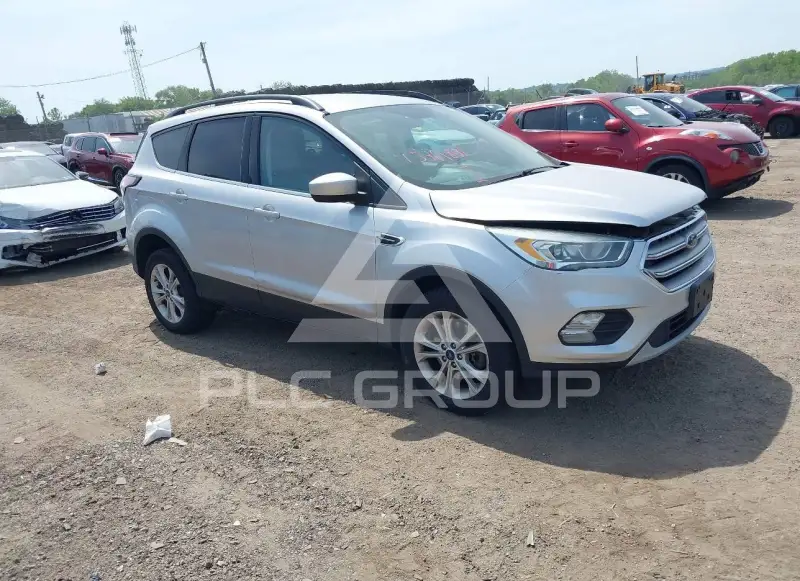 2017 Ford ESCAPE photo