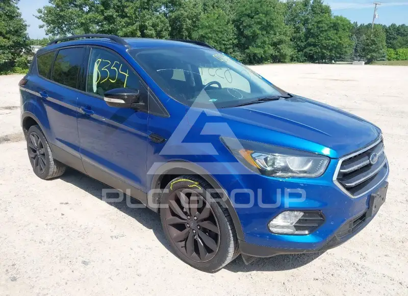 2017 Ford ESCAPE photo