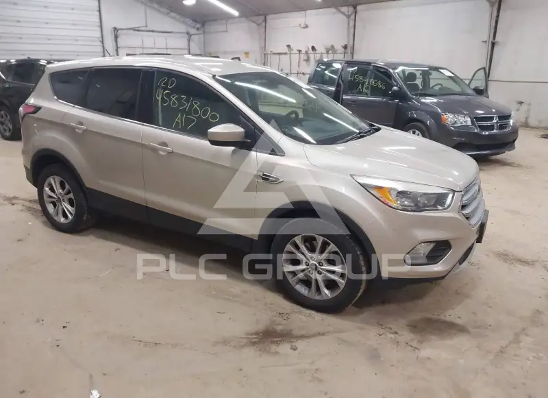 2017 Ford ESCAPE фото
