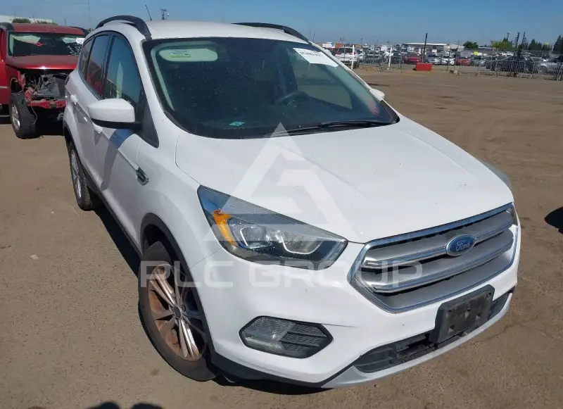 2017 Ford ESCAPE photo