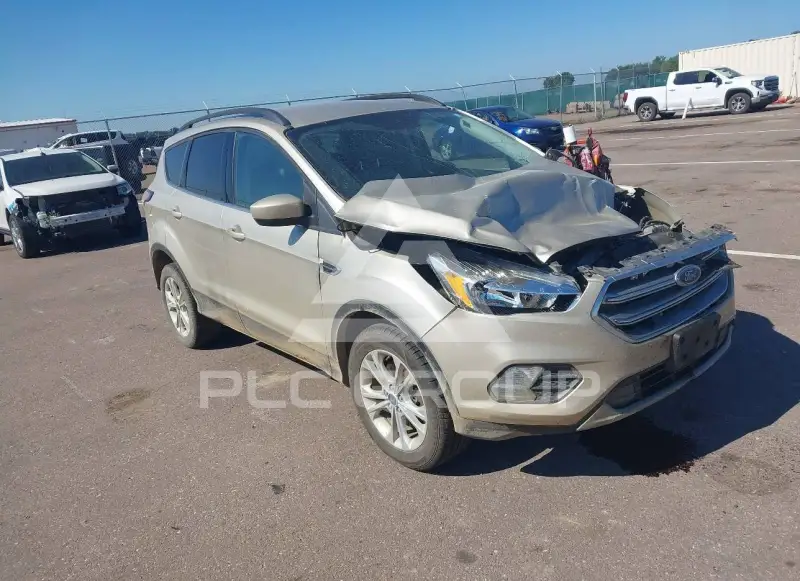 2017 Ford ESCAPE photo