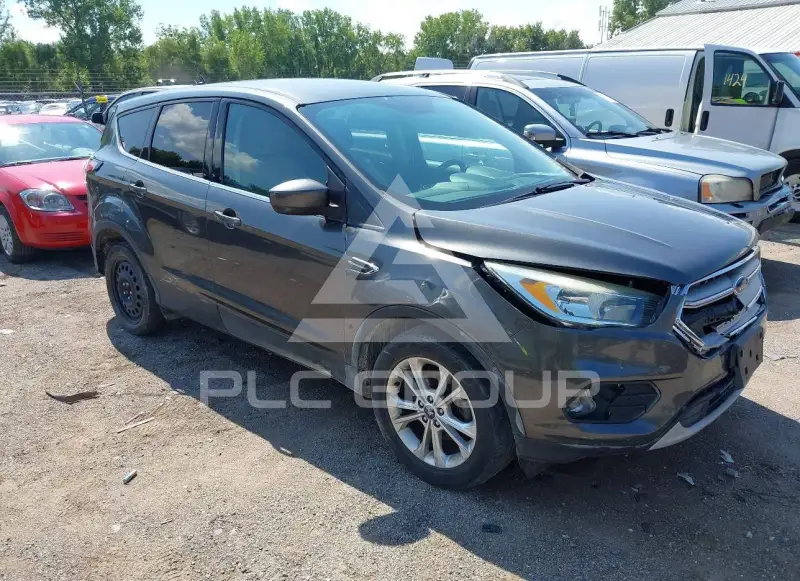2017 Ford ESCAPE photo