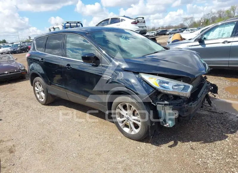 2017 Ford ESCAPE фото