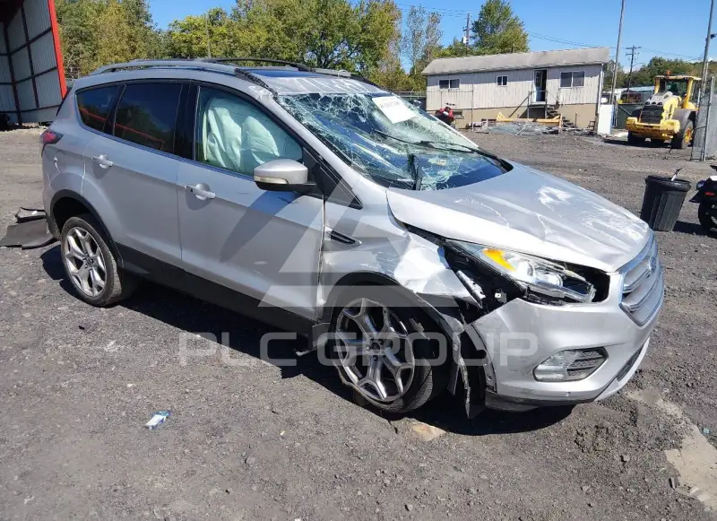 2017 Ford ESCAPE photo