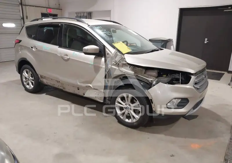 2017 Ford ESCAPE photo