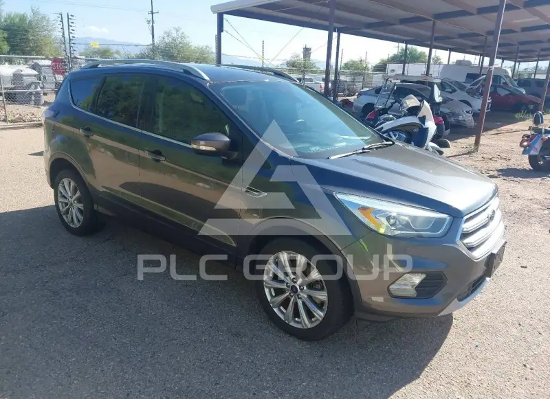 2017 Ford ESCAPE photo