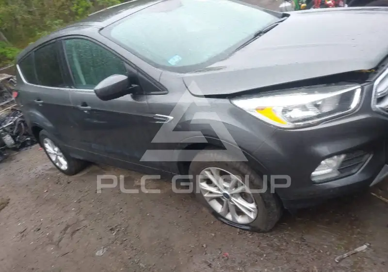 2017 Ford ESCAPE фото