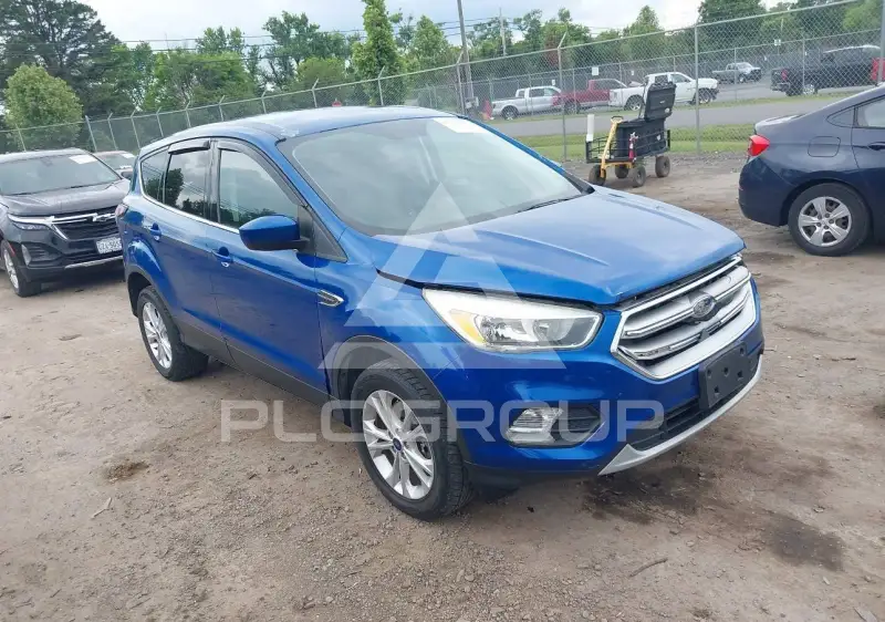 2017 Ford ESCAPE photo