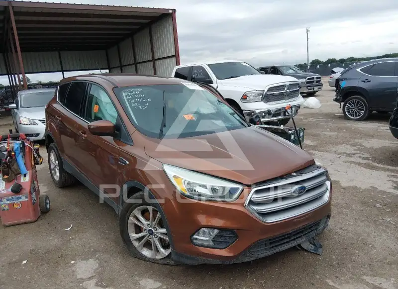 2017 Ford ESCAPE фото