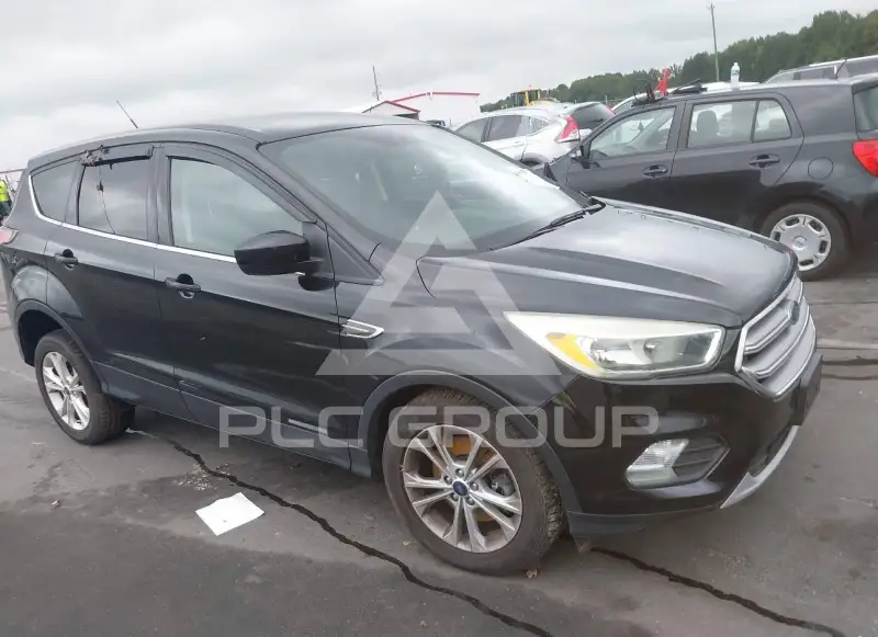 2017 Ford ESCAPE photo