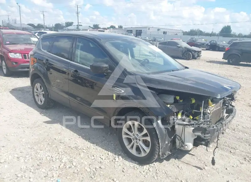 2017 Ford ESCAPE photo
