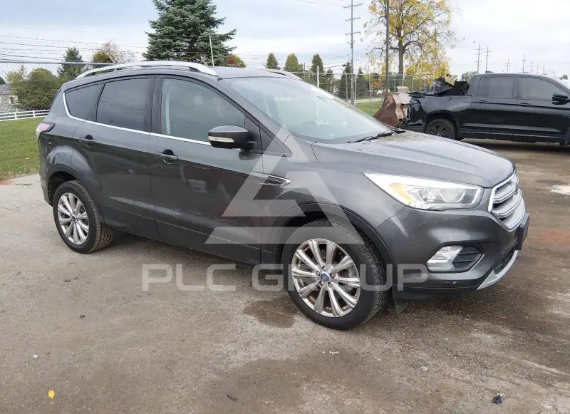 2017 Ford ESCAPE photo