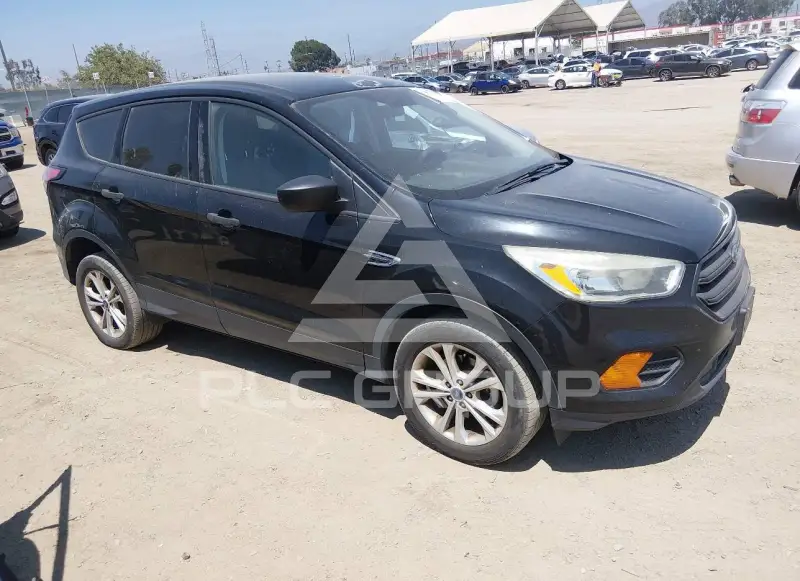 2017 Ford ESCAPE photo