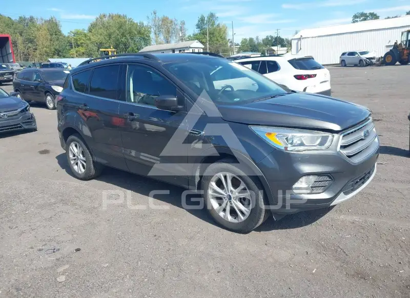 2017 Ford ESCAPE photo
