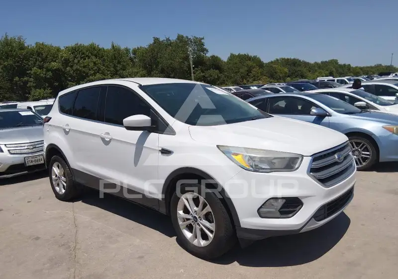 2017 Ford ESCAPE фото