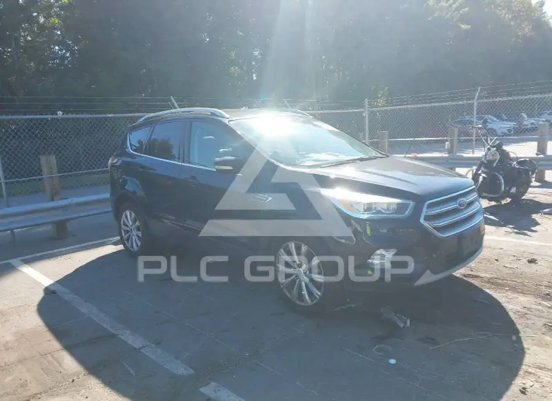 2017 Ford ESCAPE photo