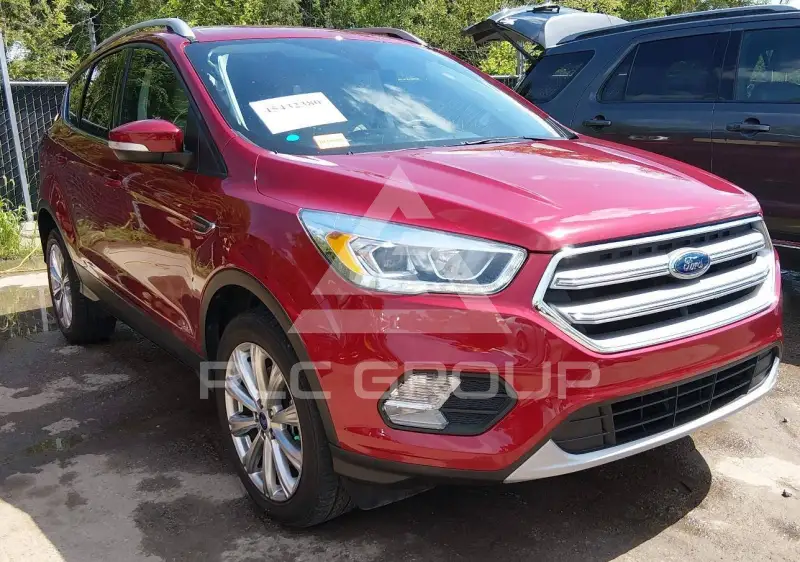 2017 Ford ESCAPE photo
