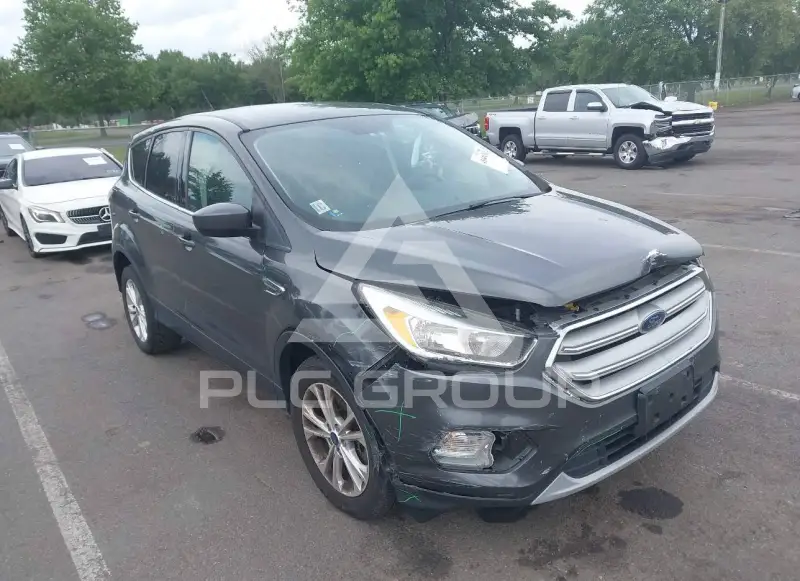 2017 Ford ESCAPE фото