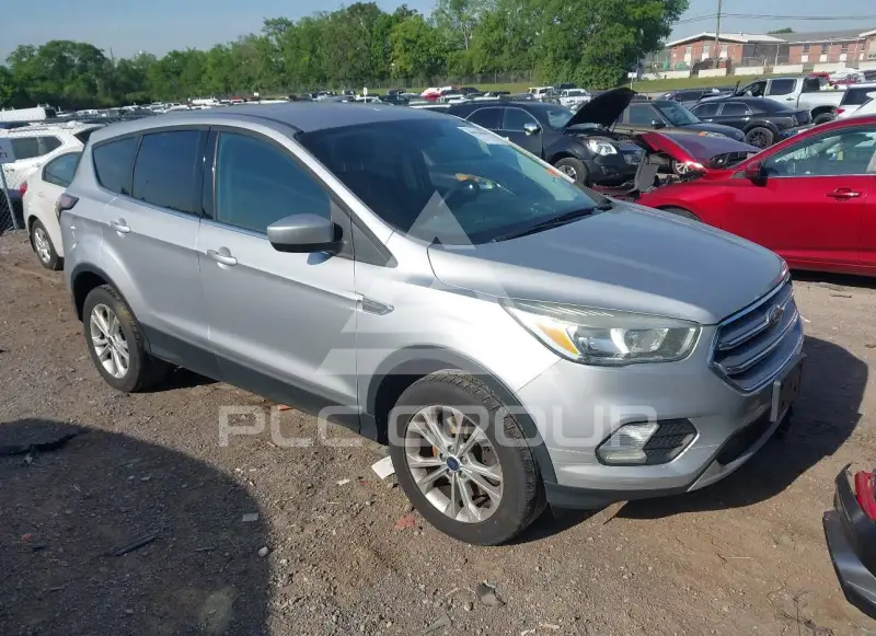 2017 Ford ESCAPE фото
