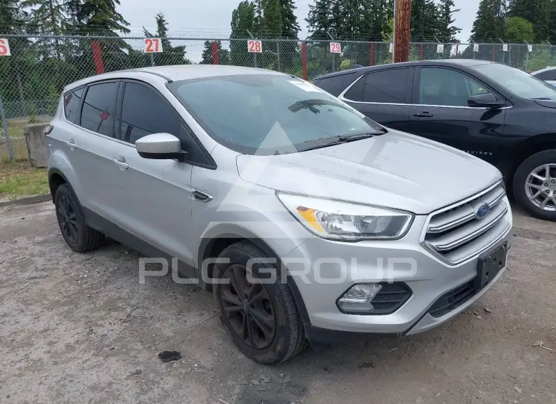 2017 Ford ESCAPE photo