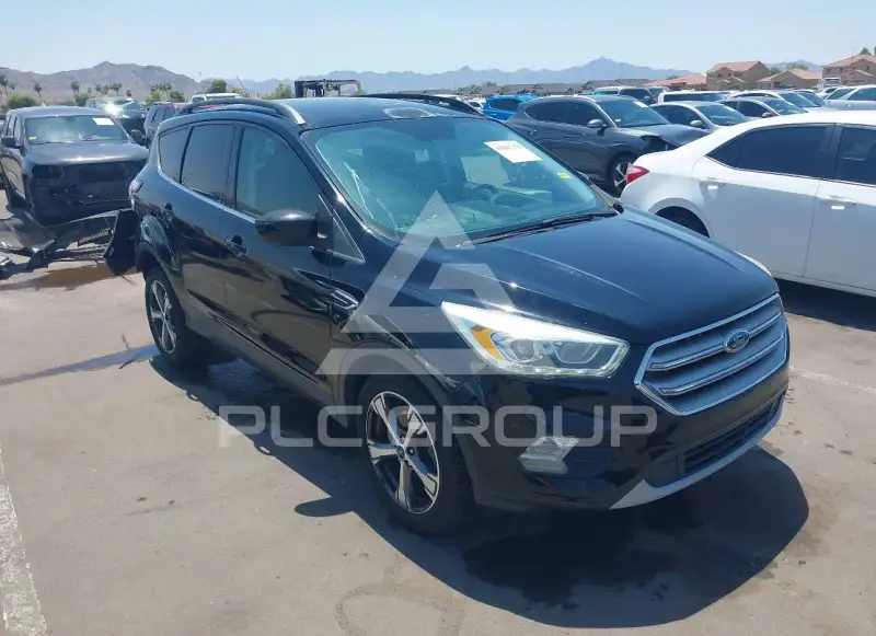 2017 Ford ESCAPE photo