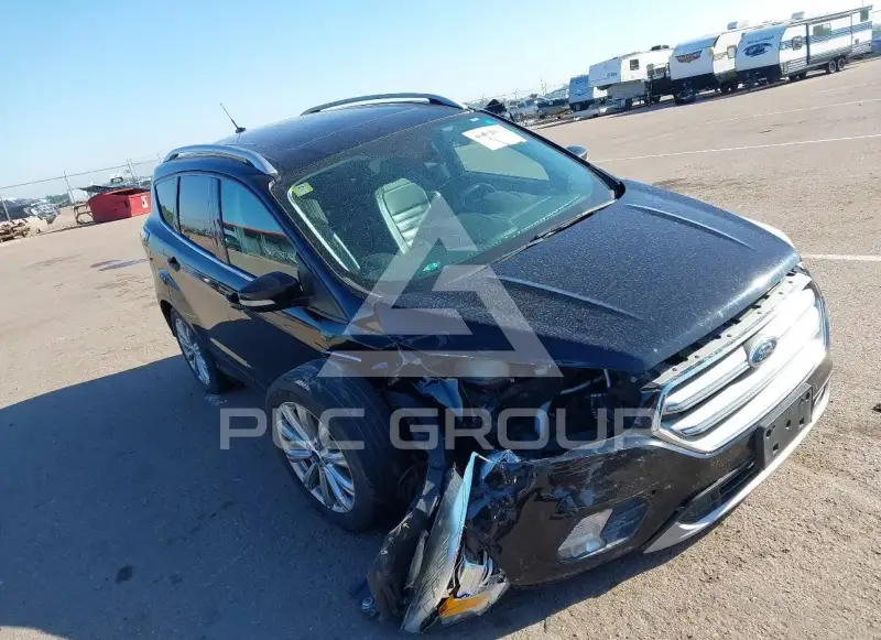 2017 Ford ESCAPE photo