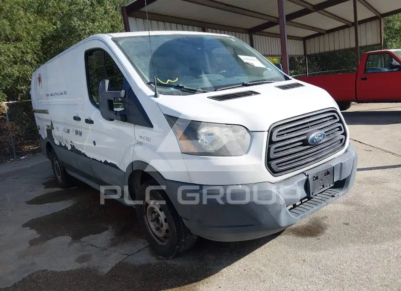 2017 Ford TRANSIT photo