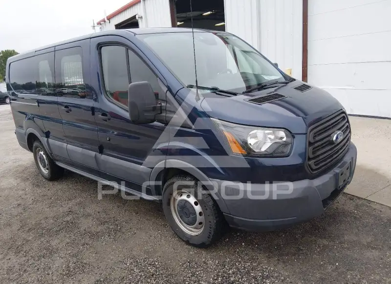 2017 Ford TRANSIT photo