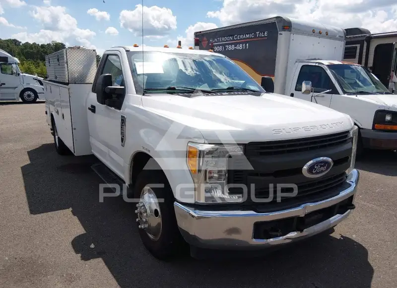 2017 Ford F-350 фото