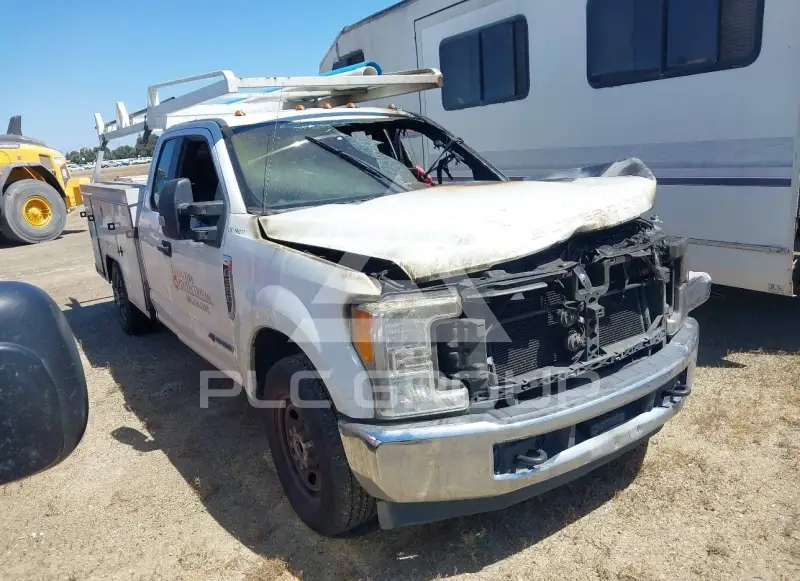 2017 Ford F-350 фото