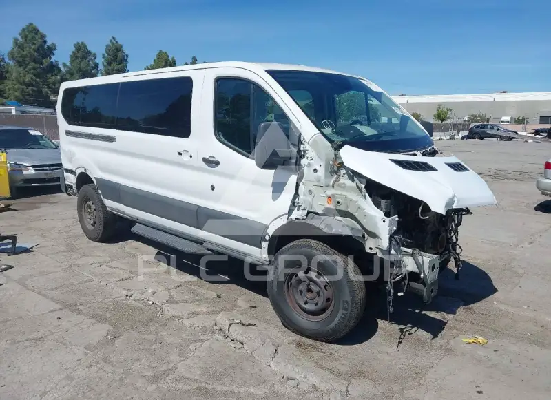 2017 Ford TRANSIT фото