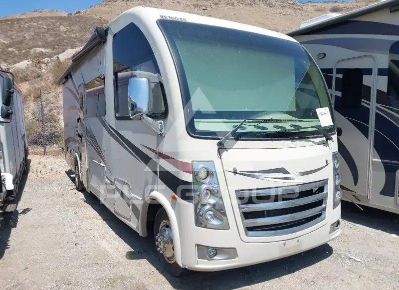 2017 Ford E-450 фото