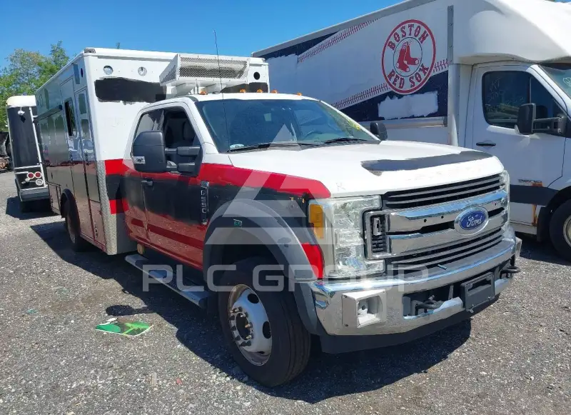 2017 Ford F-550 фото