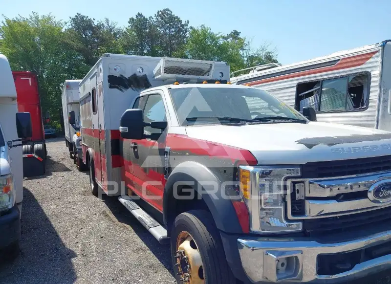 2017 Ford F-550 фото