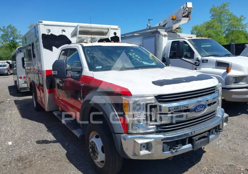 2017 Ford F-550 photo