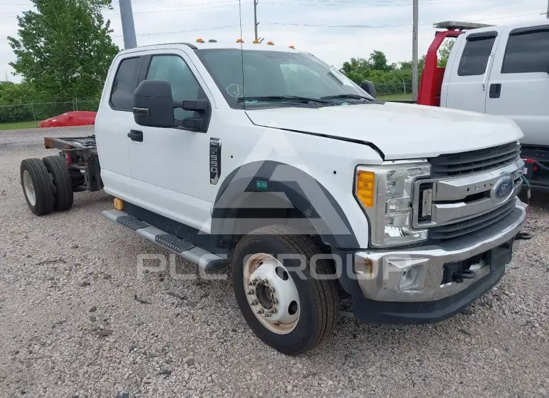 2017 Ford F-550 photo