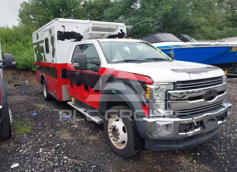 2017 Ford F-550 фото