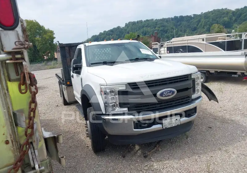 2017 Ford F-550 фото