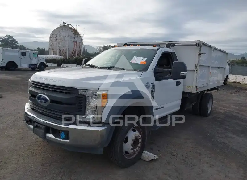 2017 Ford F-550 фото