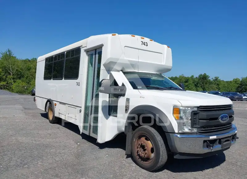 2017 Ford F-550 фото