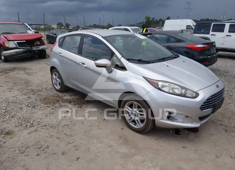 2017 Ford FIESTA фото