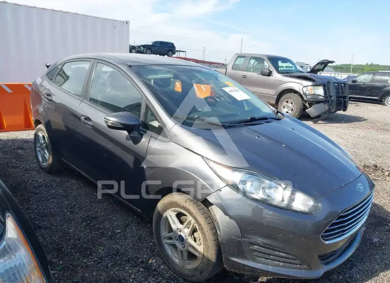 2017 Ford FIESTA фото