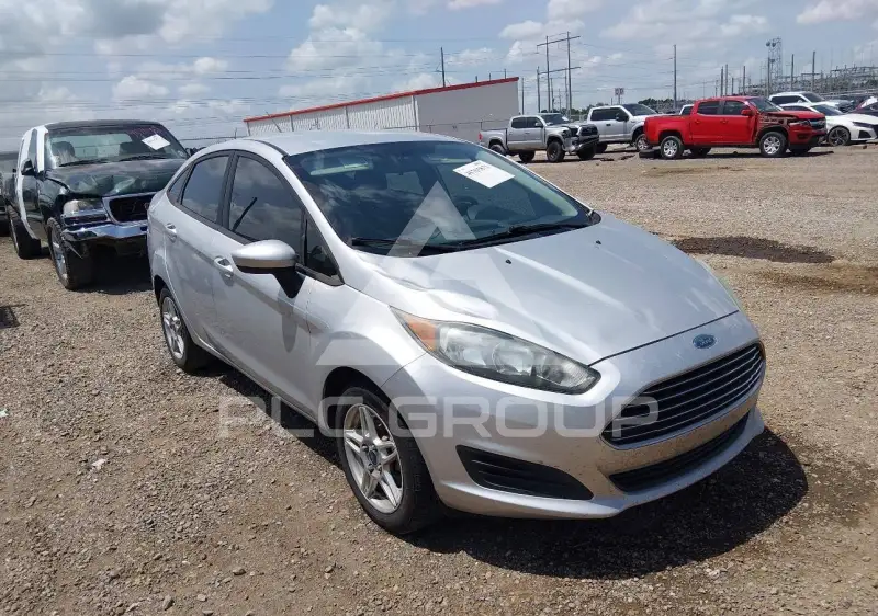 2017 Ford FIESTA фото