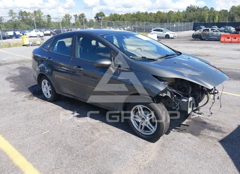 2017 Ford FIESTA photo
