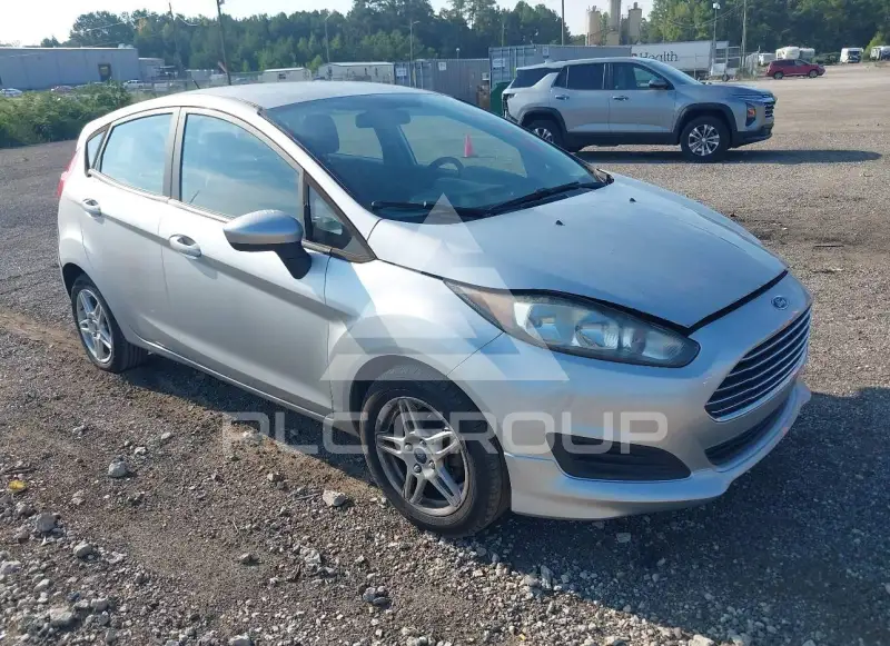 2017 Ford FIESTA фото