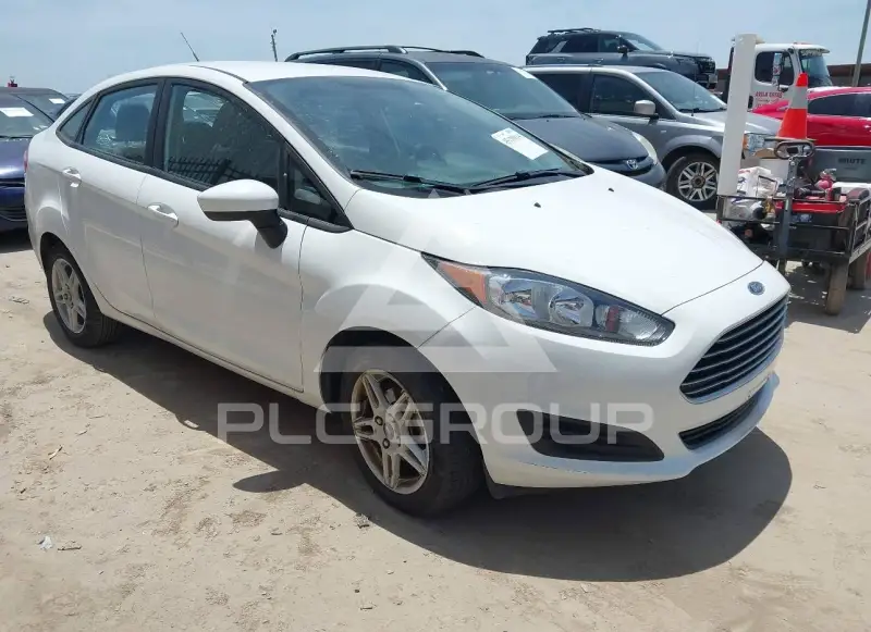 2017 Ford FIESTA photo