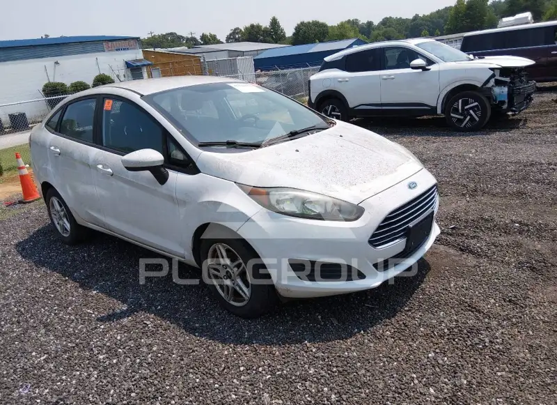 2017 Ford FIESTA фото