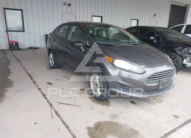 2017 Ford FIESTA photo