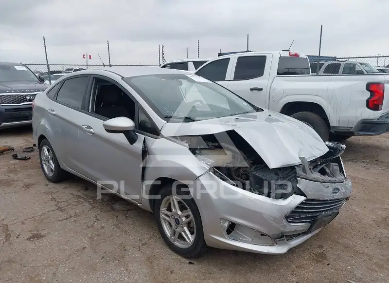 2017 Ford FIESTA фото