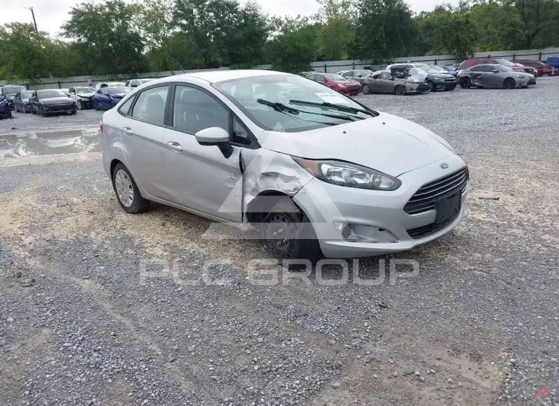 2017 Ford FIESTA фото